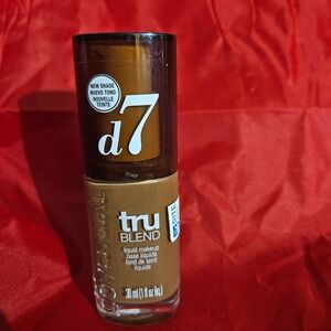 CoverGirl‎ truBLEND Liquid Makeup d7 New Shade 30ml